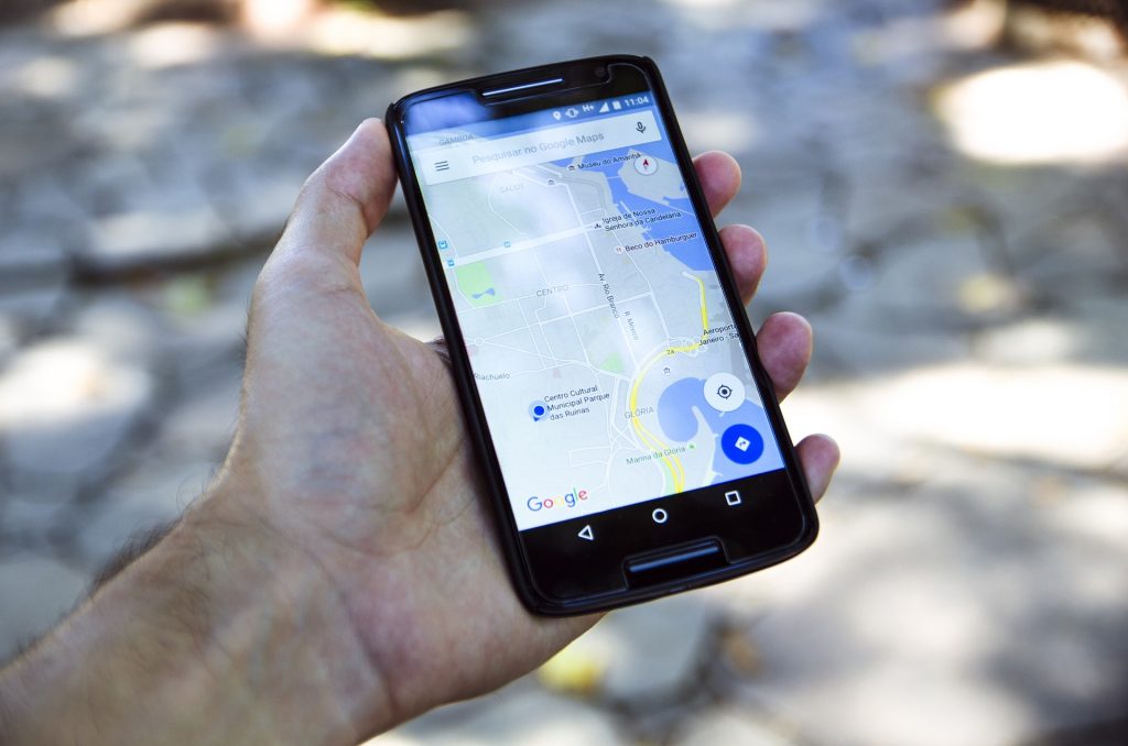 discover how to track someone on google maps without them knowing and without making any mistakes